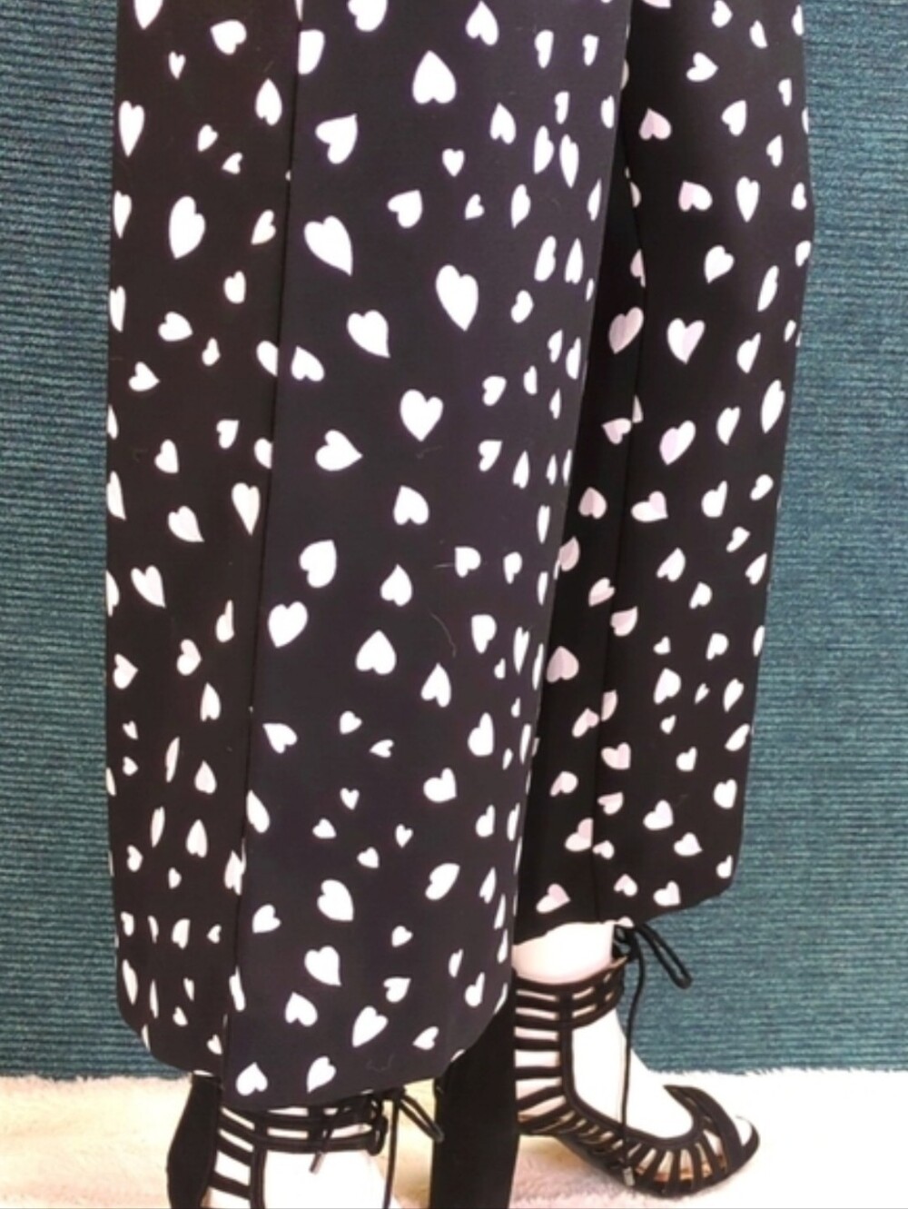 Ann Taylor Heart Print Capri Pants - Picture 8 of 15